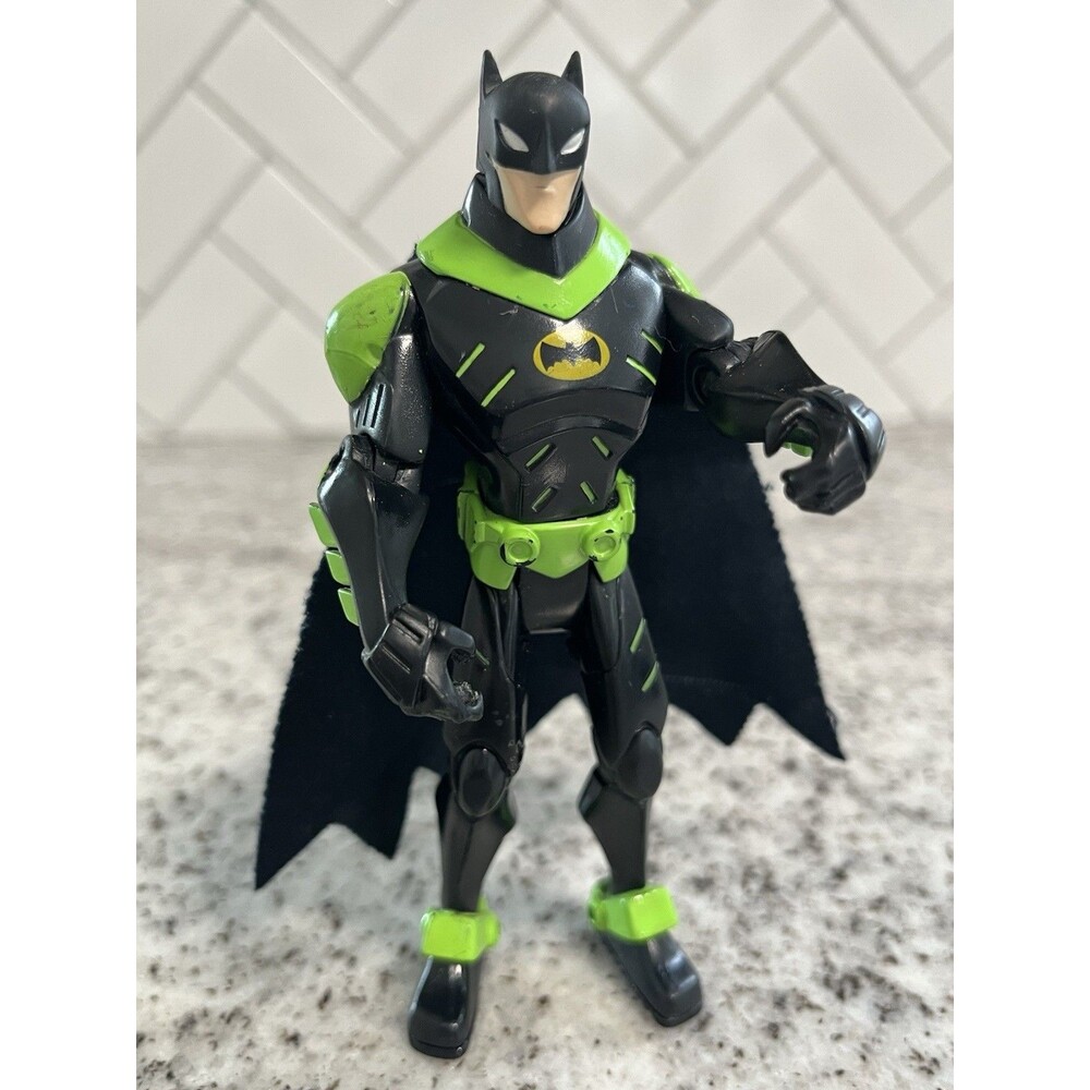 DC Comics Batman Black Green Armor 5” Action Figure Cloth Cape S05 H1384